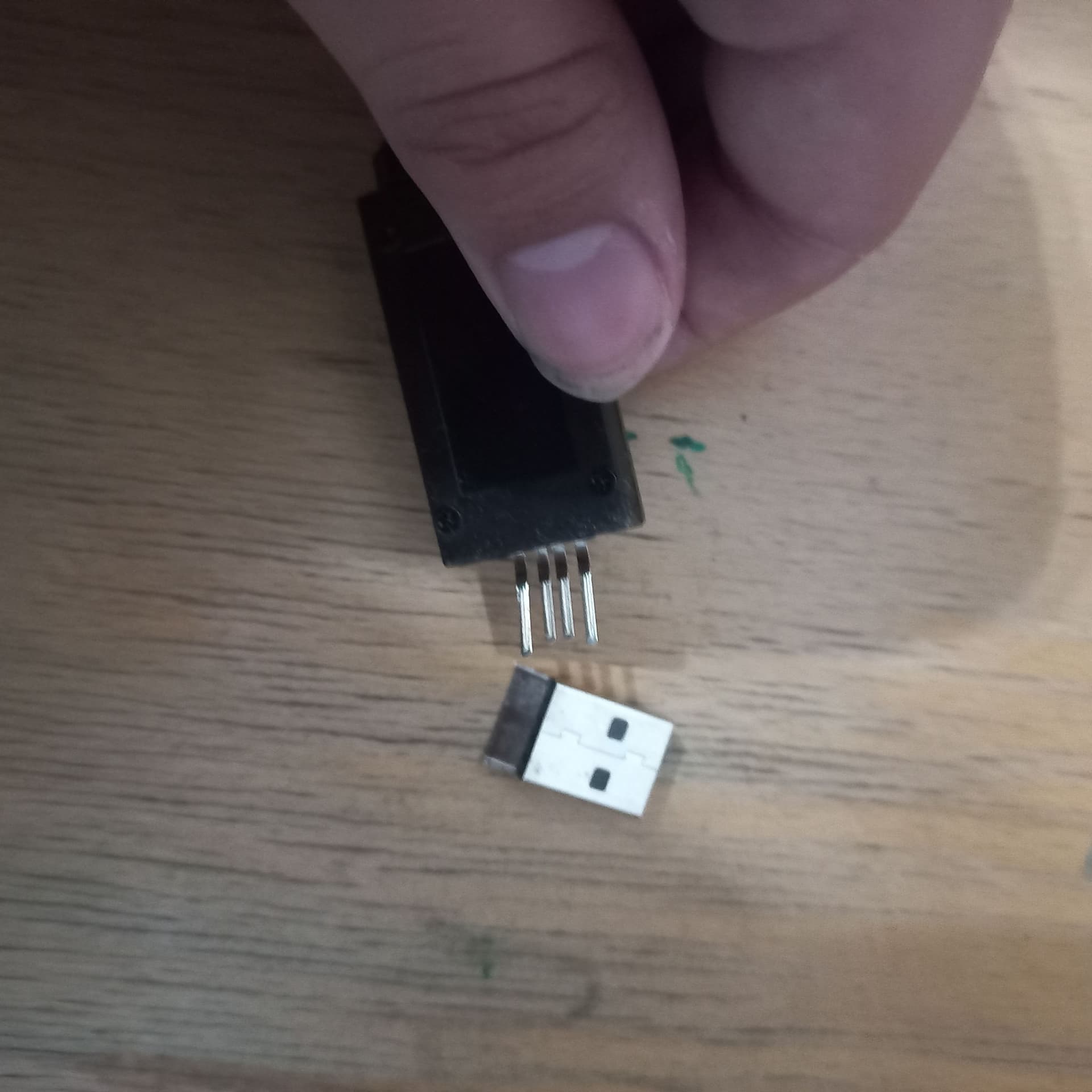 Broken USB